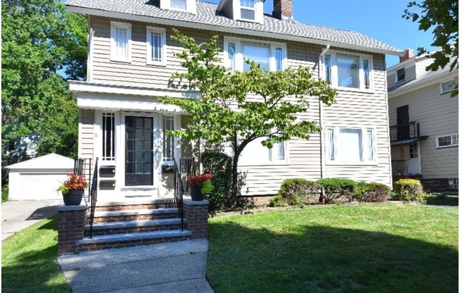 2135 RENROCK RD