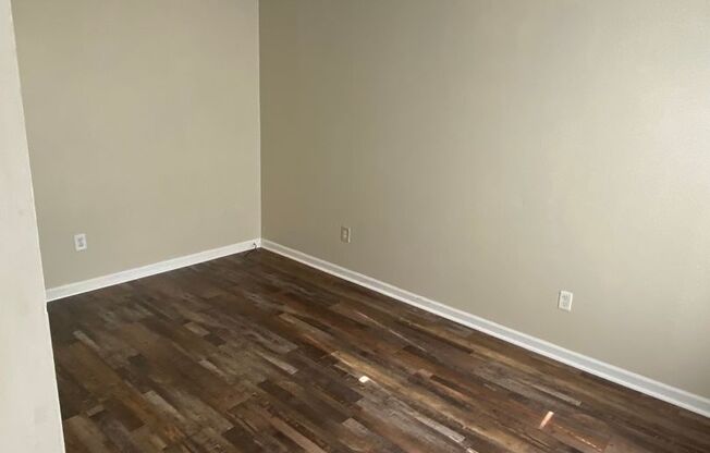 2501 Tara Heights