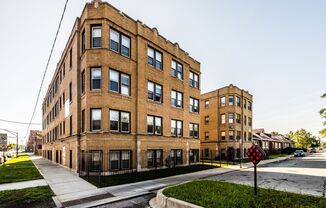 7701 S Stewart