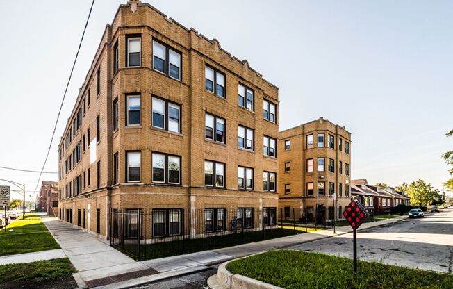 7701 S Stewart