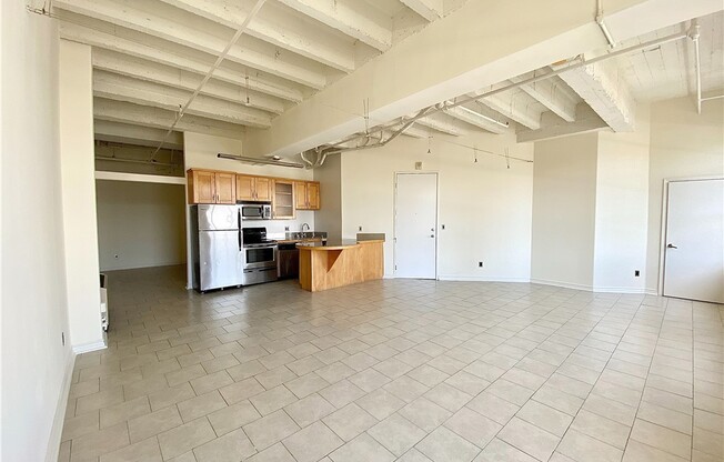 1 bed, 1 bath, 800 sqft, $2,300, Unit 1125