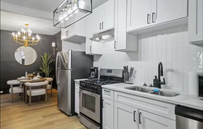 4717 Gaston Ave #19B