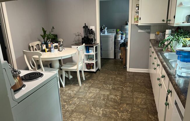 Charming 2 Bed/ 1 Bath home in Madison with Fenced Yard
