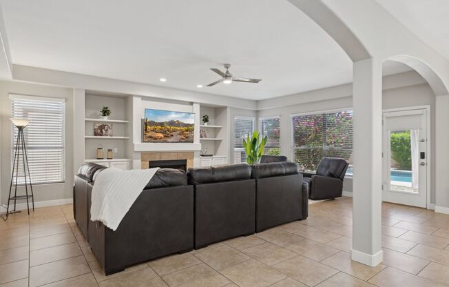 Like living at a resort!!!  Fully furnished, Fully upgraded, Pool, Storage, Large Yard, Minutes to Mayo and next door to Kierland!!!  Scottsdale airport Minutes away!!!  AVAILABLE NOW!!!