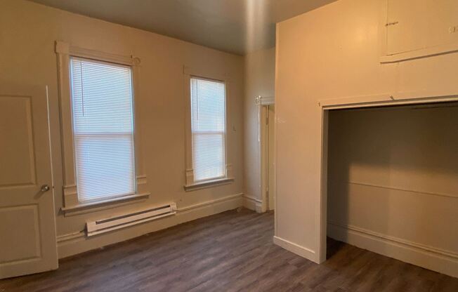 919 Genesee Ave