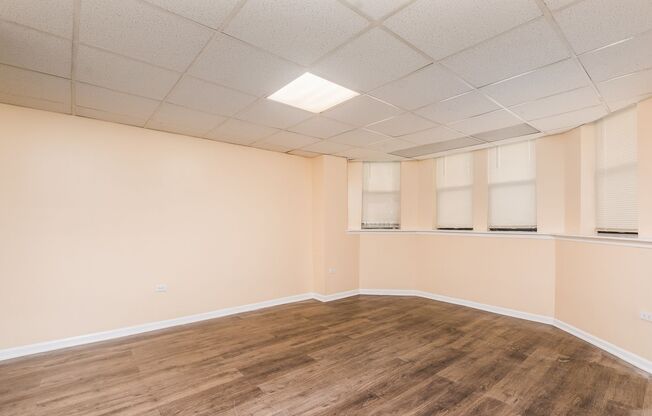 122-124 S California Ave/2806-12 W Wilcox St.