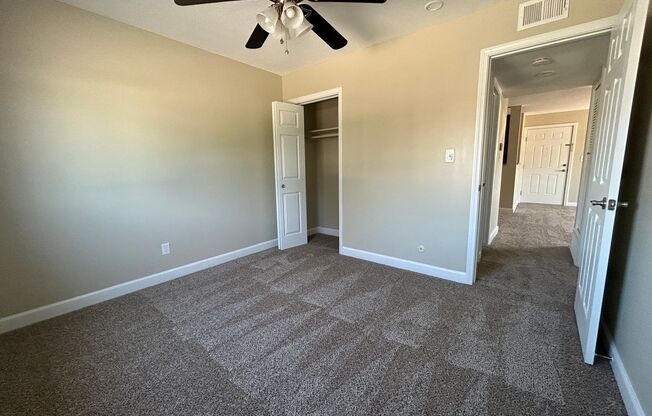 2 beds, 1 bath, 660 sqft, $1,225, Unit 62124