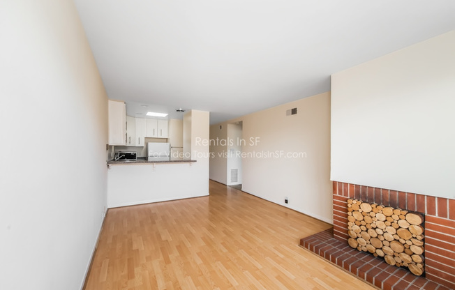 291 15 AVE