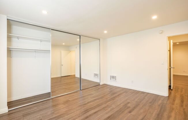 2 beds, 2 baths, 979 sqft, $3,500, Unit 107