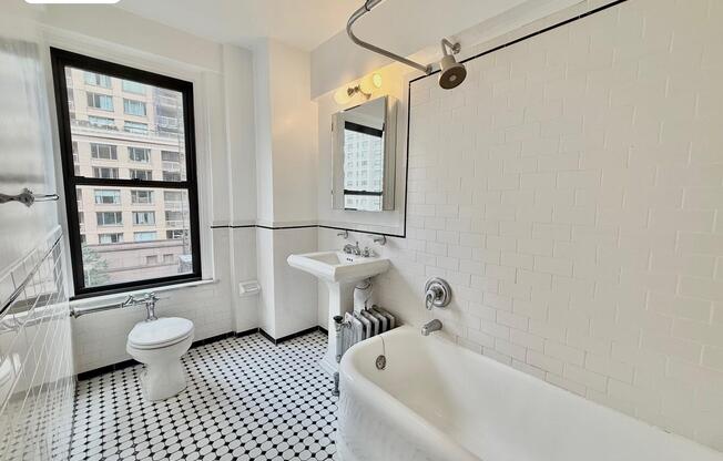 Studio, 1 bath, 543 sqft, $3,800, Unit 6F