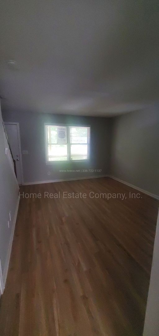 Valley Cliff Apartments | 3454 Valley Cliff Drive Apt #6