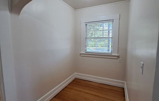 2 beds, 1 bath, $3,600