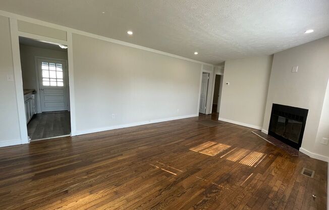 COME RELAX IN YOUR NEW HOME! -First Month's Rent Free!!!