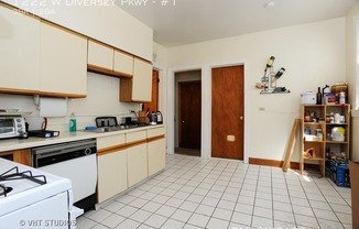 1222 W Diversey Pkwy