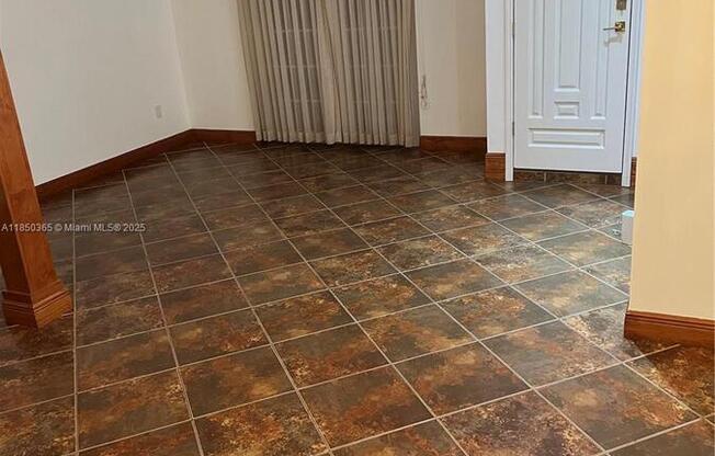 5221 SW 154 PL