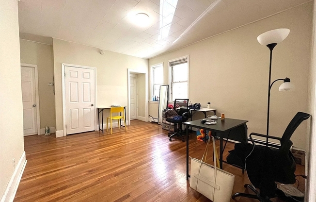 2 WYMAN PL