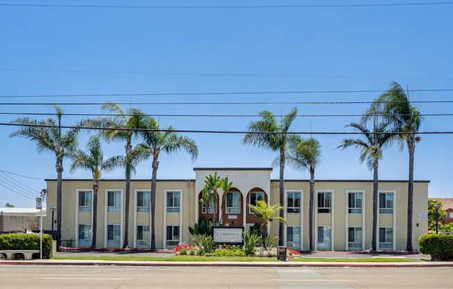 Cambridge Apartments | Suburban Comfort with City Connections!