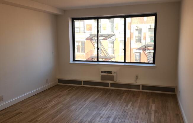 1 bed, 1 bath, 615 sqft, $3,250, Unit PH6F