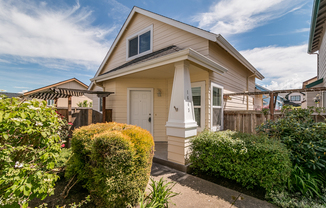 Beautiful 3-Bedroom, 2-Bath Home In West Eugene!