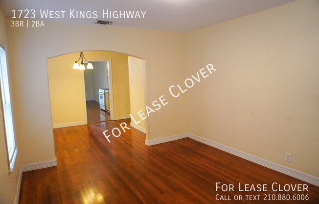 1723 W KINGS HWY
