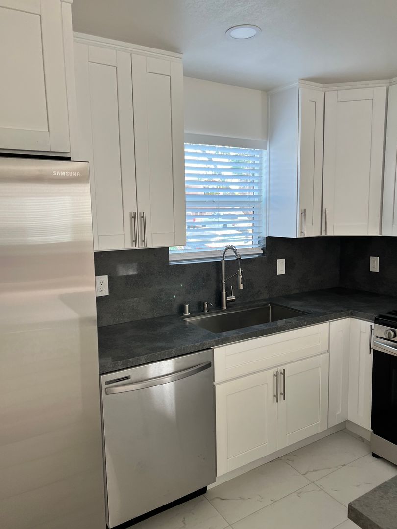 $2,850 - 2 Bed 1 Bath House in San Diego