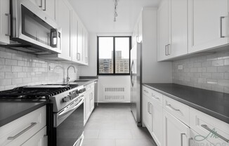 145 W 67 ST