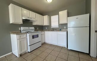 1 bed, 1 bath, $790, Unit 1414 South Powell #104