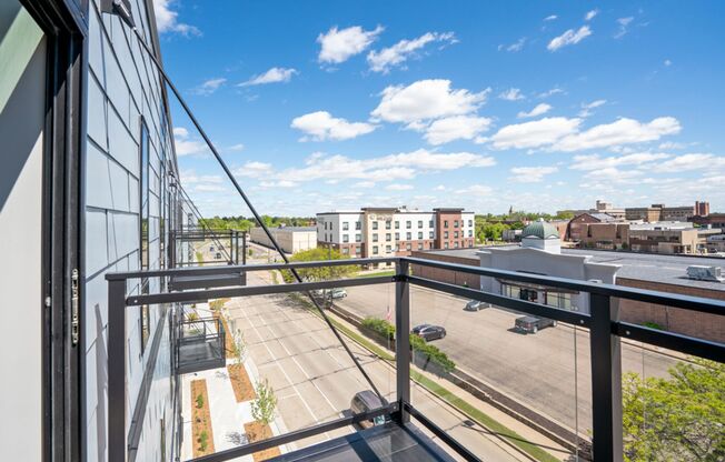 1 bed, 1 bath, 667 sqft, $1,425, Unit 1417