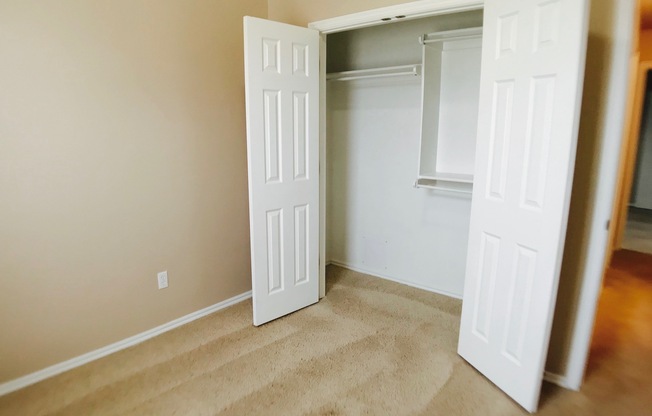 3 beds, 2 baths, $1,650