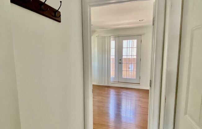 1 bed, 1 bath, $1,600