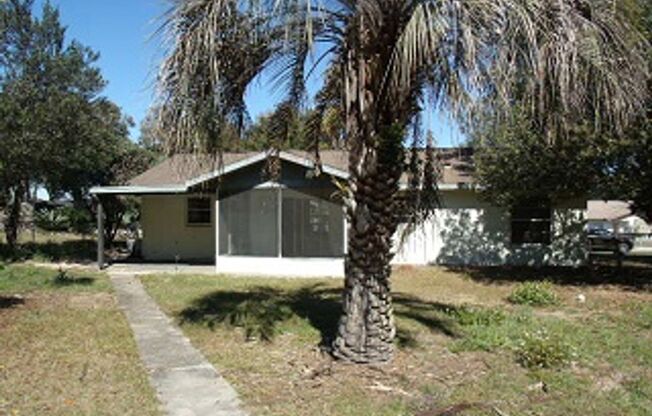 3BR/2BA HOME W/ FENCED YARD AND SHED IN RAINBOW LAKES ESTATES