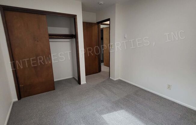 2 beds, 1 bath, 800 sqft, $1,550, Unit 2051-A