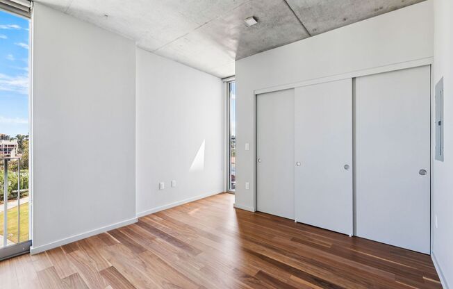 1 bed, 1 bath, 885 sqft, $4,595, Unit 708