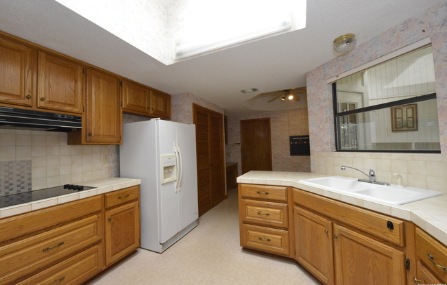 6130 ROYAL BREEZE