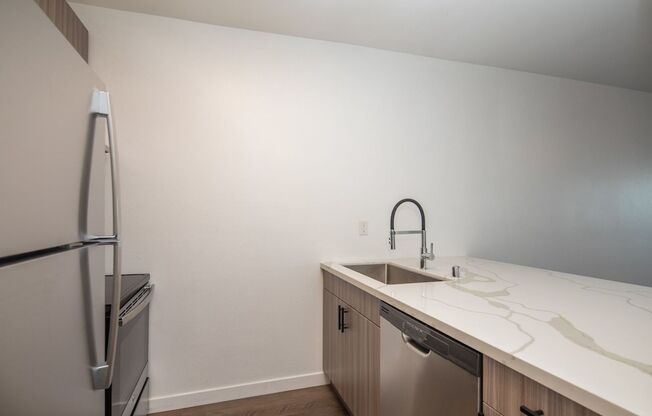 1 bed, 1 bath, 528 sqft, $2,195, Unit 5