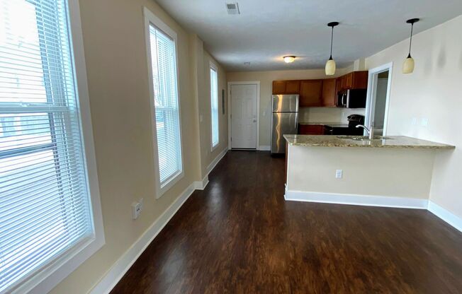 1224 Plainfield NE