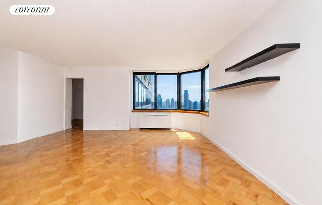 1 bed, 2 baths, 900 sqft, $5,000, Unit 35D