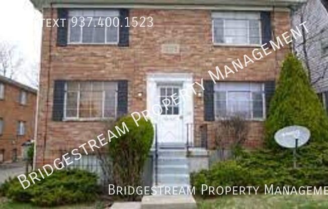 1203 W FAIRVIEW AVE