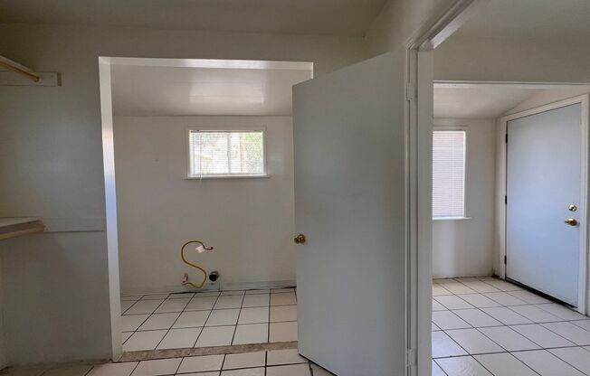 3 beds, 1 bath, $1,300