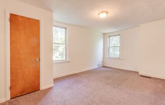 2 beds, 1 bath, $1,175, Unit Apt 2