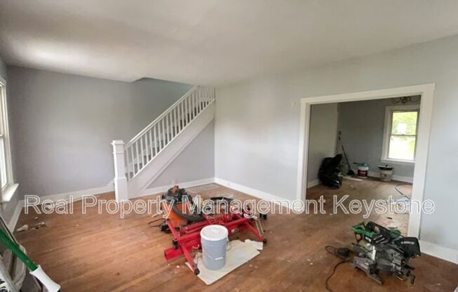 1024 MIRROR ST