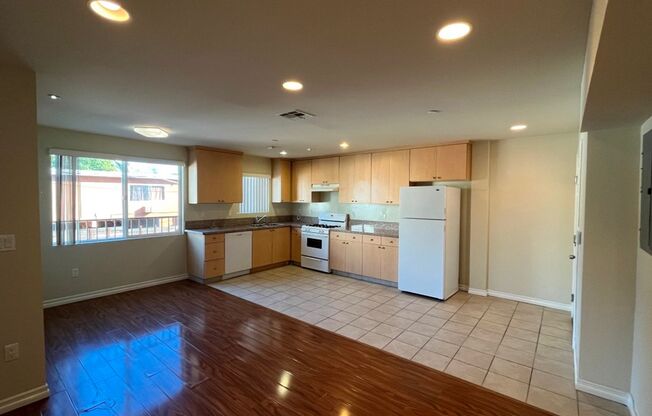 1 bed, 1 bath, 513 sqft, $1,650, Unit SYLVAN (14823-9)