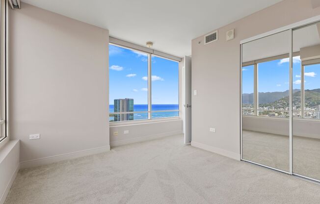 2 beds, 2 baths, $4,400, Unit # 4403