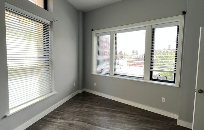 1 bed, 1 bath, 450 sqft, $2,225, Unit 207