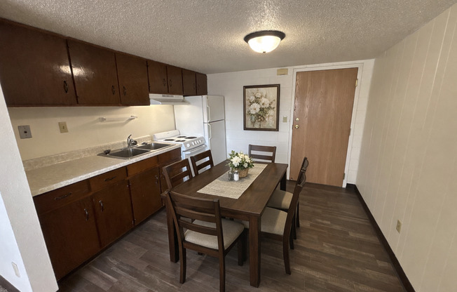 Studio, 1 bath, 500 sqft, $650, Unit 213