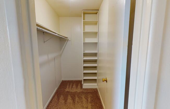 Golden Crest Closet Apartments near Midland, Texas