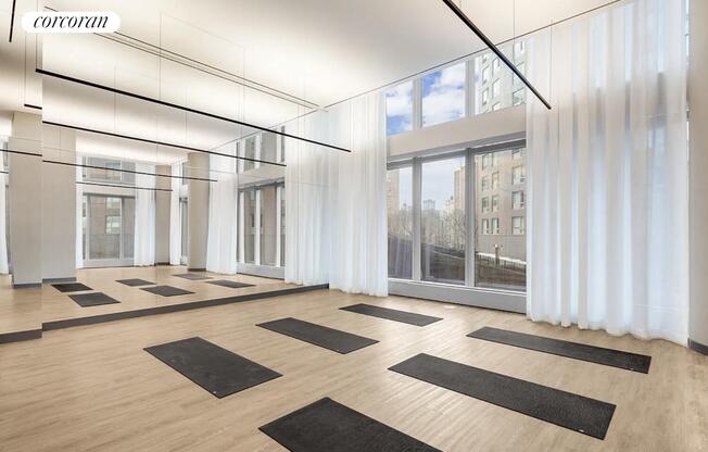 1 bed, 1 bath, 696 sqft, $5,500, Unit 8B