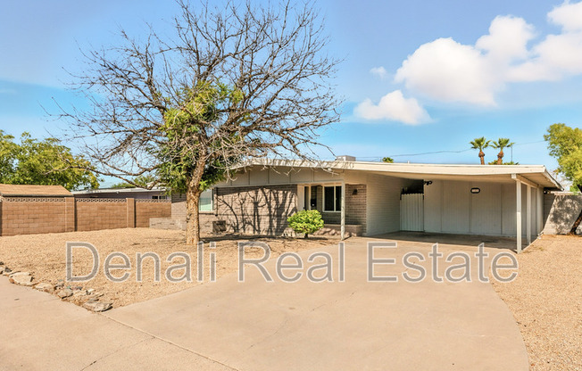 11821 N 36 ST