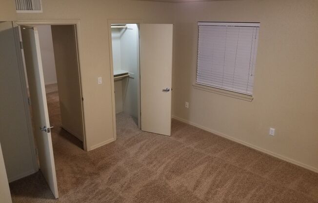 2 beds, 2 baths, $1,700