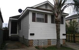 2633 Louisa St.